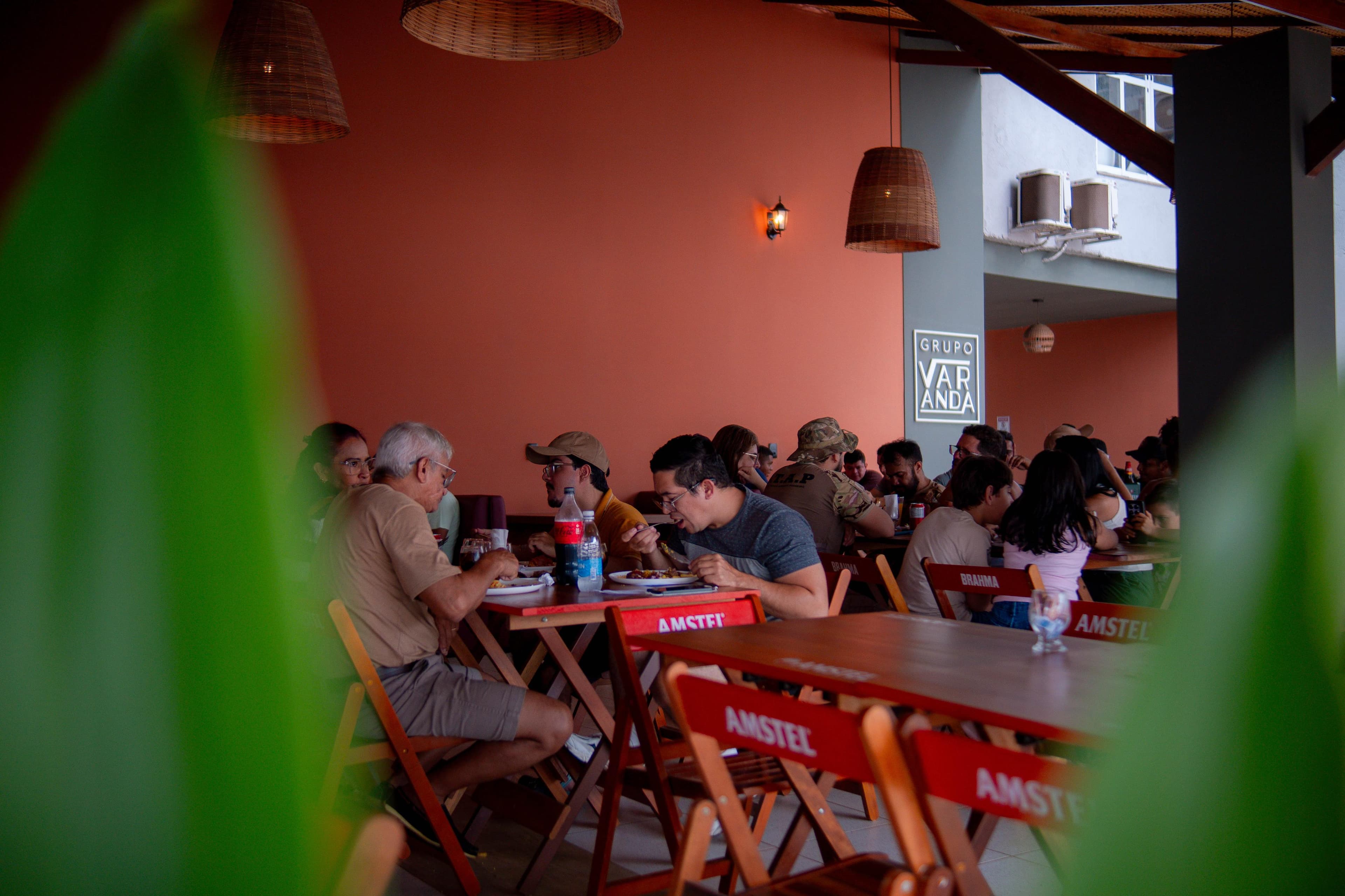 Salão do Varanda Grill durante o almoço
